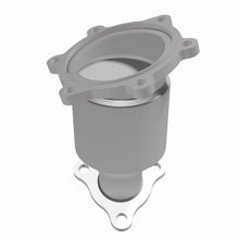 Load image into Gallery viewer, MagnaFlow Direct Fit Catalytic Converter 95-97 Altima 2.4L front 49S