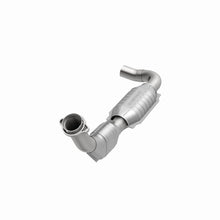 Load image into Gallery viewer, MagnaFlow Direct Fit Catalytic Converter 97-98 Ford Exped 4.6L D/S