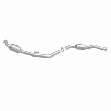 Load image into Gallery viewer, MagnaFlow Direct Fit Catalytic Converter OEM 2007 Mercedes-Benz E350 Underbody - 67.5in Length