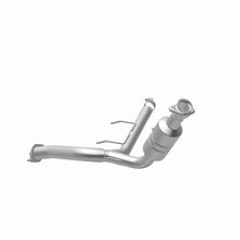 Load image into Gallery viewer, MagnaFlow Direct Fit Catalytic Converter 2009-2010 F-150 4.6 L Underbody