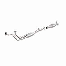 Load image into Gallery viewer, MagnaFlow Direct Fit Catalytic Converter 96 Ford F-150 4.9L I-6