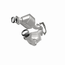 Load image into Gallery viewer, MagnaFlow Direct Fit Catalytic Converter 01-04 Explorer OEM