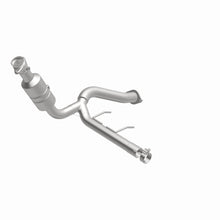 Load image into Gallery viewer, MagnaFlow Direct Fit Catalytic Converter 2009-2010 F-150 4.6 L Underbody