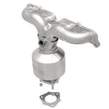 Load image into Gallery viewer, MagnaFlow Direct Fit Catalytic Converter 95/98 Saturn SC/SL/SW 1.9L