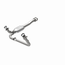 Load image into Gallery viewer, MagnaFlow Direct Fit Catalytic Converter GM 1500/2500/3500 Truck 96-