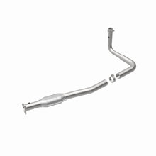 Load image into Gallery viewer, MagnaFlow Direct Fit Catalytic Converter 97-00 GM Van 5.7L Lf