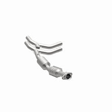 Load image into Gallery viewer, MagnaFlow Direct Fit Catalytic Converter 05-07 Ford E150 4.6L Passenger Side