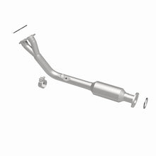 Load image into Gallery viewer, MagnaFlow Direct Fit Catalytic Converter California Grade 96-98 Toyota 4Runner 2.7L