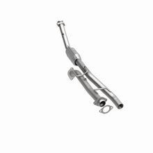 Load image into Gallery viewer, MagnaFlow Direct Fit Catalytic Converter 97-01 Explorer-Mountaineer