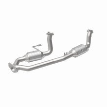 Load image into Gallery viewer, MagnaFlow Direct Fit Catalytic Converter 01-03 Windstar 3.8 OEM