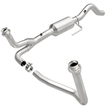 Load image into Gallery viewer, MagnaFlow Direct Fit Catalytic Converter 00-03 Durango 4WD OEM
