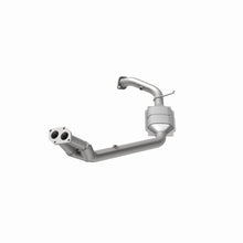 Load image into Gallery viewer, MagnaFlow Direct Fit Catalytic Converter ISUZU RODEO 2.2L OEM