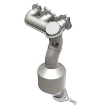 Load image into Gallery viewer, MagnaFlow Direct Fit Catalytic Converter 04-06 Toyota Sienna 3.3L