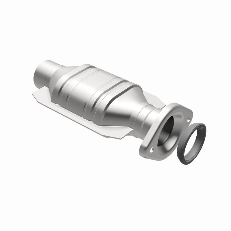 MagnaFlow Direct Fit Catalytic Converter 01-03 Highlander underbody