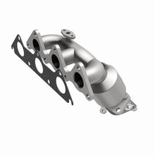 Load image into Gallery viewer, MagnaFlow Direct Fit Catalytic Converter 95-00 Sebring 2.5L Rear Manifold