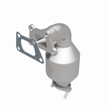 Load image into Gallery viewer, MagnaFlow Direct Fit Catalytic Converter 10-11 Equinox 3.0L Underbody