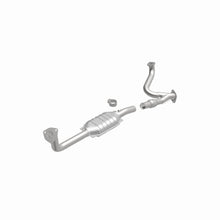 Load image into Gallery viewer, MagnaFlow Direct Fit Catalytic Converter 98-02 3.5L Isuzu Trooper DS