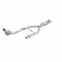 Load image into Gallery viewer, MagnaFlow Direct Fit Catalytic Converter 98 Lincoln Mark VIII 4.6L