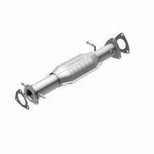 Load image into Gallery viewer, MagnaFlow Direct Fit Catalytic Converter 96-97 GM S10 Pickup 4.3L