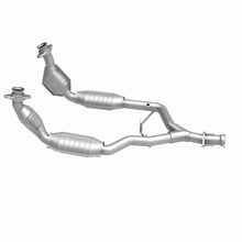 Load image into Gallery viewer, MagnaFlow Direct Fit Catalytic Converter 96-98 Ford Mustang 3.8L