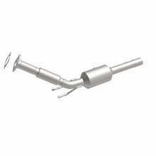 Load image into Gallery viewer, MagnaFlow California Grade CARB Compliant Direct Fit Catalytic Conv 05-09 Volkswagen Jetta L5 2.5L