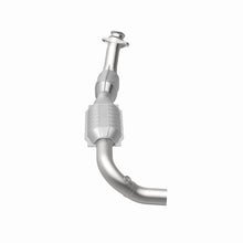 Load image into Gallery viewer, MagnaFlow Direct Fit Catalytic Converter 01-03 Ford E150 4.2L D/S