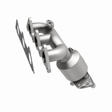 Load image into Gallery viewer, MagnaFlow Direct Fit Catalytic Converter 95-00 Sebring 2.5L Rear Manifold