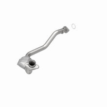 Load image into Gallery viewer, MagnaFlow Direct Fit Catalytic Converter 96-98 Explorer-Mountaineer