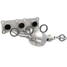 Load image into Gallery viewer, MagnaFlow Direct Fit Catalytic Converter 06-08 BMW Z4 3.0L rr