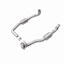 Load image into Gallery viewer, MagnaFlow Direct Fit Catalytic Converter 00-03 Ford E150 5.4L