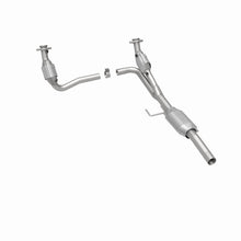 Load image into Gallery viewer, MagnaFlow Direct Fit Catalytic Converter 00 Dodge Dakota 3.9L 2wd
