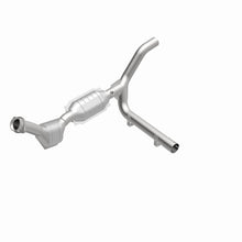Load image into Gallery viewer, MagnaFlow Direct Fit Catalytic Converter 97-98 Ford F-150 Pickup 4.2L P/S 4WD