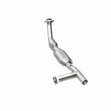 Load image into Gallery viewer, MagnaFlow Direct Fit Catalytic Converter 99-00 Ford Trucks 5.4L