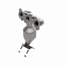 Load image into Gallery viewer, MagnaFlow Direct Fit Catalytic Converter 08-09 Toyota Highlander 3.3L