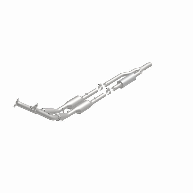 MagnaFlow Direct Fit Catalytic Converter 06- Audi A3 Quattro 3.2L