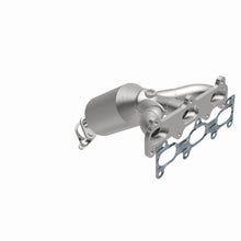 Load image into Gallery viewer, MagnaFlow Direct Fit Catalytic Converter 05-08 Kia Sportage 2.7L Passenger Side