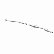Load image into Gallery viewer, MagnaFlow Direct Fit Catalytic Converter 98-02 Chevrolet Prizm 1.8L / 98-02 Toyota Corolla 1.8L
