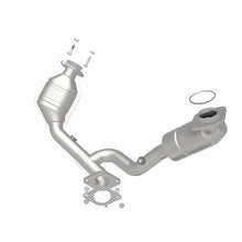 Load image into Gallery viewer, MagnaFlow Direct Fit Catalytic Converter 00-03 Ford Taurus 3.0L fron