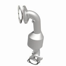 Load image into Gallery viewer, MagnaFlow Direct Fit Catalytic Converter 10-17 Ford Taurus/10-16 Lincoln MKT V6-3.5L