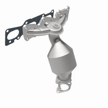 Load image into Gallery viewer, MagnaFlow Direct Fit Catalytic Converter 07-08 Hyundai Veracruz 3.8L