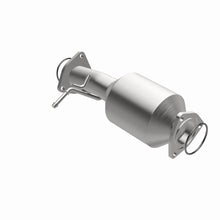 Load image into Gallery viewer, MagnaFlow OEM Grade Direct Fit Converter 15-16 Honda CR-V 2.4L