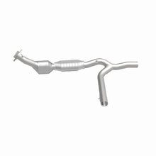 Load image into Gallery viewer, MagnaFlow Direct Fit Catalytic Converter 01-03 F150 5.4 Passenger Side OEM