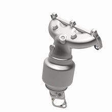 Load image into Gallery viewer, MagnaFlow Direct Fit Catalytic Converter 07-09 Hyundai Santa Fe 2.7L