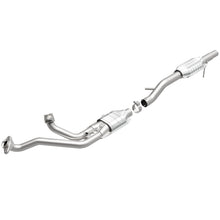 Load image into Gallery viewer, MagnaFlow DF Cat Conv 87-93 Ford Bronco 4.9L/87-95 F-150/F-250 (Non SD)/F-350 (Non SD) PU 4.9L (CA)