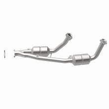 Load image into Gallery viewer, MagnaFlow Direct Fit Catalytic Converter 98 Ford Windstar 3.8L Assm