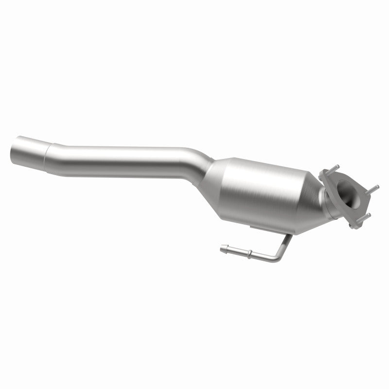 MagnaFlow Direct Fit Catalytic Converter 04-07 VW Touareg 4.2L Passenger Side