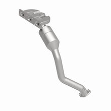 Load image into Gallery viewer, MagnaFlow Direct Fit Catalytic Converter BMW 5 01-03 front