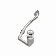 Load image into Gallery viewer, MagnaFlow Direct Fit Catalytic Converter 00-03 Saturn LS Series/LW Series 3.0L Front (49 State)