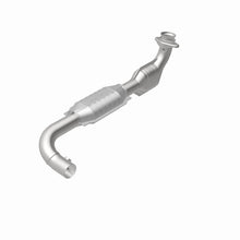 Load image into Gallery viewer, MagnaFlow Direct Fit Catalytic Converter 97-98 Ford Trucks 4.6L