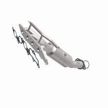 Load image into Gallery viewer, MagnaFlow Direct Fit Catalytic Converter 2006 Ford Fusion/Mercury Milan 2.3L